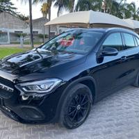 MERCEDES-BENZ GLA 180 d Automatic Sport