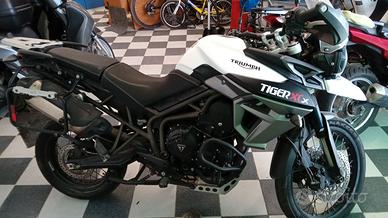 Triumph Tiger Xc800x bianca – 2016