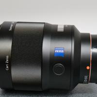 SONY 135 mm f. f1, 8 ZA zeiss