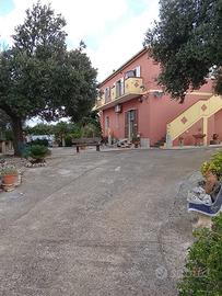 Villa con 2 appartamenti