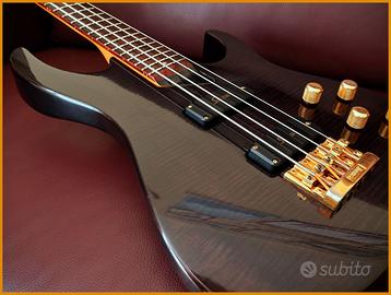 basso elettrico Washburn Status MB8 Mercury series