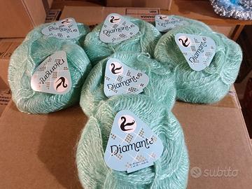 Lana di qualità e ferri da maglia