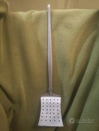 Antico utensile da cucina in alluminio