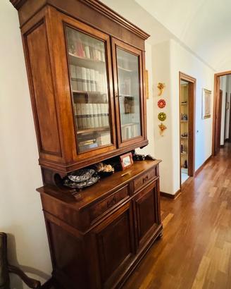 Credenza