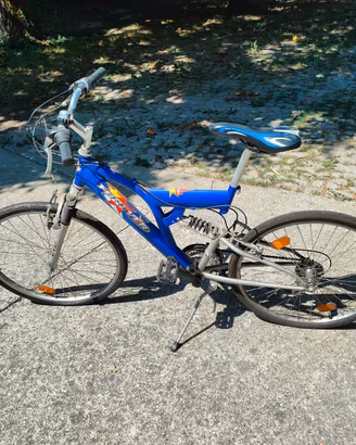 Mountain Bike biammortizzata 26" cambio Shimano