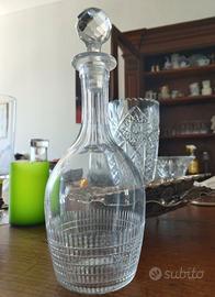Antica bottiglia decanter per vino in cristallo