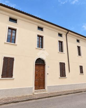 CASA SEMINDIPENDENTE A SOLAROLO RAINERIO