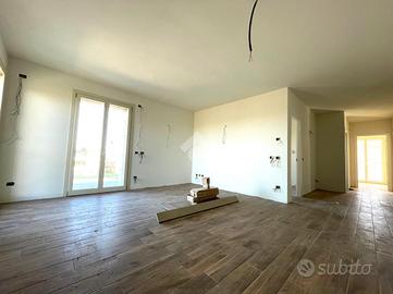 4 LOCALI A REGGIO NELL'EMILIA