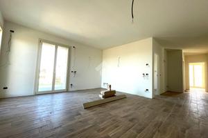 4 LOCALI A REGGIO NELL'EMILIA