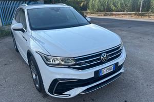Volkswagen Tiguan 2.0 TDI 150 CV SCR DSG R-Line