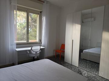 Luminosa ampia camera singola - Poetto - Lido