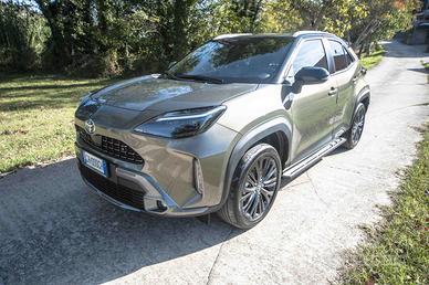 Yaris Cross Hybrid E-CVT Adventure AWD-i