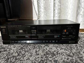 Piastra a cassette technics