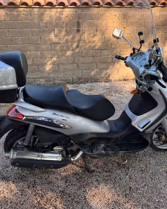 Piaggio Beverly 500  + accessori