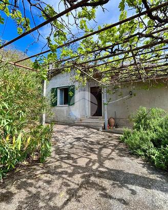 CASA SEMINDIPENDENTE A CALVI DELL'UMBRIA