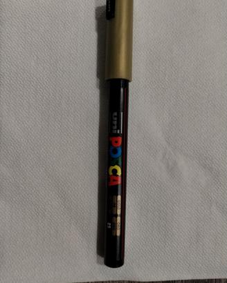Uniposca pennarello colore oro punta fine 0,7 mm