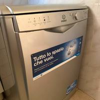 Lavastoviglie Indesit 