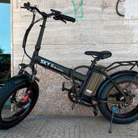 BICICLETTA ELETTRICA SKY II AUTONOMIA 60 KM NUOVA