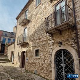 Casa Cielo - Terra ristrutturata a Vinchiaturo