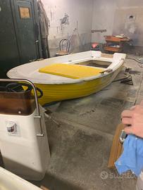 Barca lancia planante