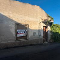 Casa campidanese da ristrutturare