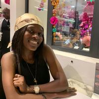 Cameriera in piano anche cameriera in un restaur