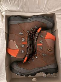 Scarponi antitaglio Stihl dinamic s3