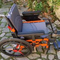 Sedia a rotelle elettrica