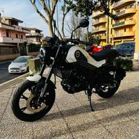 BENELLI Leoncino 125