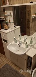 Cucina completa  , bagno e varie