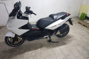 Gilera GP 800