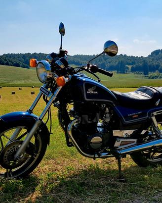 Honda CB 450 "Falco della notte"