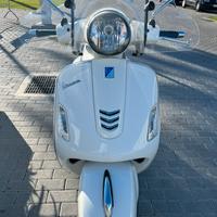 Vespa 300 GTS