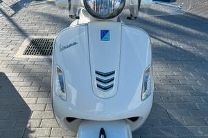 Vespa 300 GTS