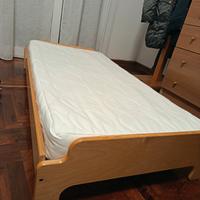 lettino Montessori con materasso