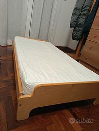 lettino Montessori con materasso