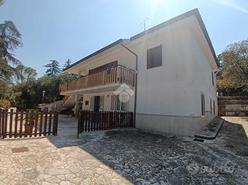 VILLA SINGOLA A CASSANO DELLE MURGE