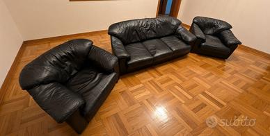 Tris divano + 2 poltrone in vera pelle - PERFETTO