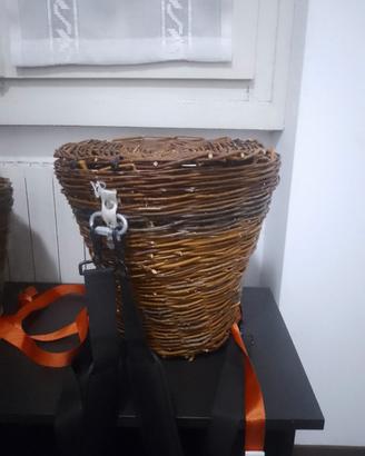 cesto/gerla in salice da indossare come uno zaino