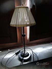lampada da tavolo moderna 