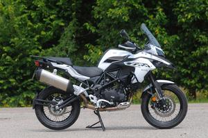 Benelli TRK 502 X (12/2024) – SOLI 2.700 KM – Full