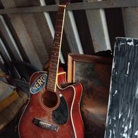 chitarra acustica 