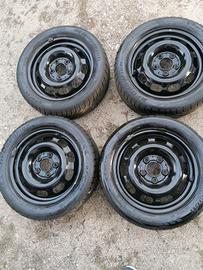 Set di 4 gomme termiche usate 185/55 R15