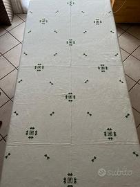 Tovaglia e tovaglioli ricamati - servizio per 12