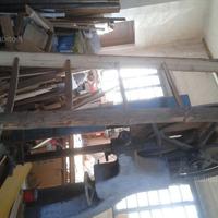 Antica scala a pioli per ornamenti arredo