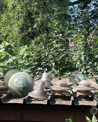 Antiche coperture in porcellana elettricità