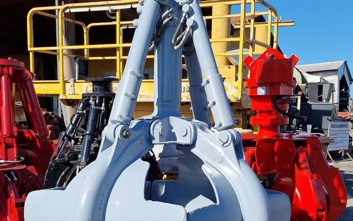 Polipo liebherr a 5 pale da 800 litri