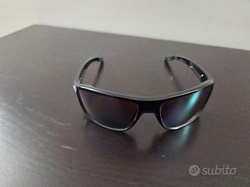 occhiali da sole oakley