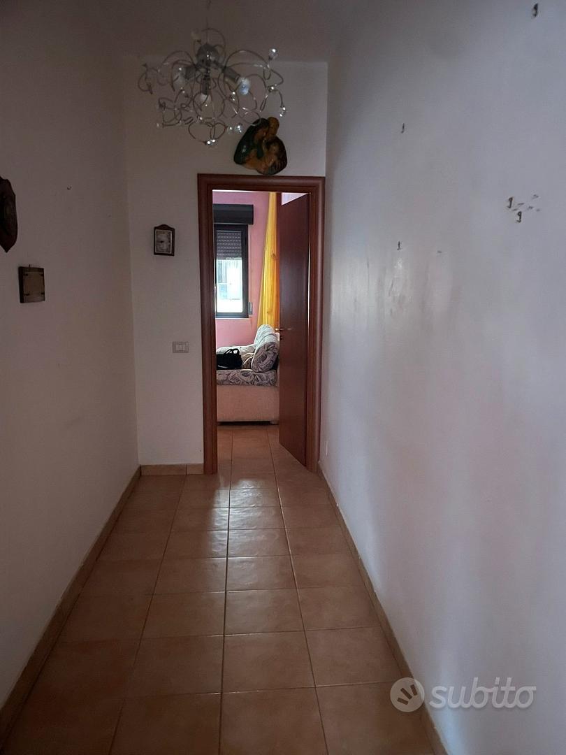 Augusta Ampio 3 Vani Ristrutturato - Vista 6