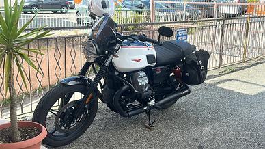 Moto Guzzi V7 Stone Ten (2024) - Edizione Speciale